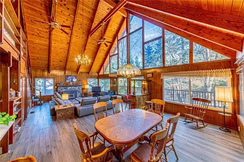 Dining - 5522 Acorn, Wrightwood, CA 92397 photo 1 of 6