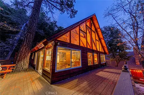 Exterior - 5522 Acorn, Wrightwood, CA 92397 photo 11 of 14