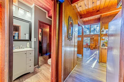 Entry Way - 5522 Acorn, Wrightwood, CA 92397 photo 2 of 3