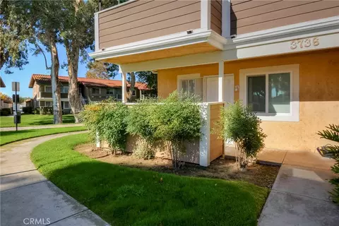 3736 Oak Crk, Ontario, CA 91761