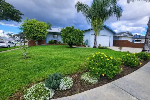 9825 Hoback, Bellflower, CA 90706