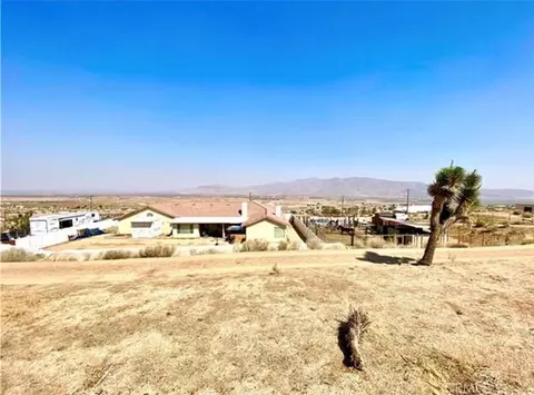 25753 Outpost, Apple Valley, CA 92308