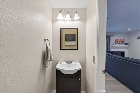 107 W W Spg #C, Long Beach, CA 90806 photo 15