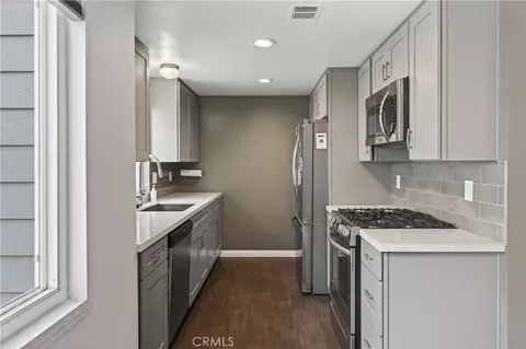 107 W W Spg #C, Long Beach, CA 90806 photo 10