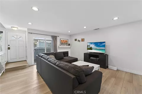 107 W W Spg #C, Long Beach, CA 90806 photo 3