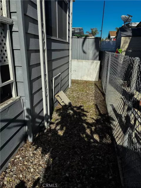 16600 Orange Ave #66, Paramount, CA 90723 photo 9