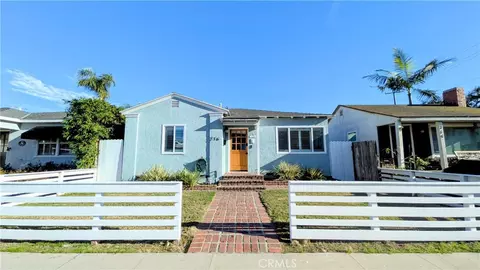 216 15th St, Seal Beach, CA 90740