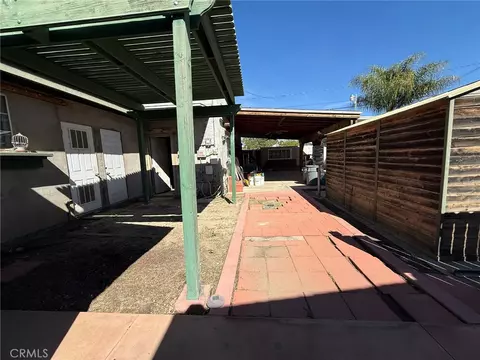 Exterior - 18284 9th St, Bloomington, CA 92316 photo 9 of 11