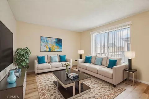 5500 Ackerfield #412, Long Beach, CA 90805