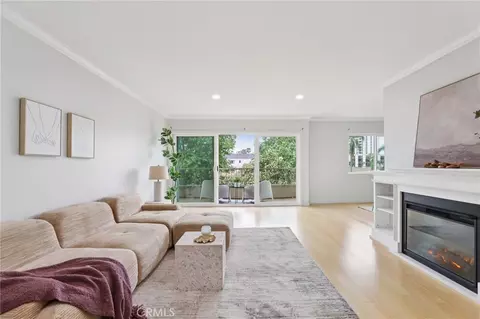 100 Hermosa Ave #3A, Long Beach, CA 90802
