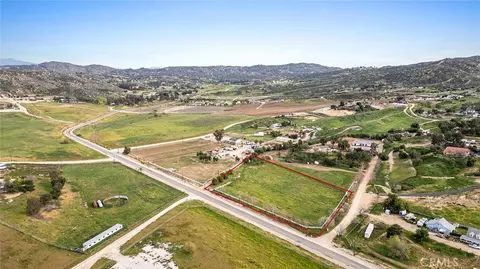 0 Contour, Nuevolakeview, CA 92567 photo 7