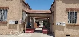 727 W 76th St, Los Angeles, CA 90044