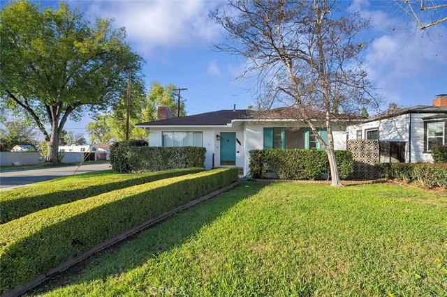 4693 Central, Riverside, CA 92506 | MLS# RS26030176 | 31 Photos - Movoto