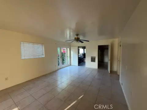 Living - 31912 Wrightwood, Bonsall, CA 92003 photo 9 of 10