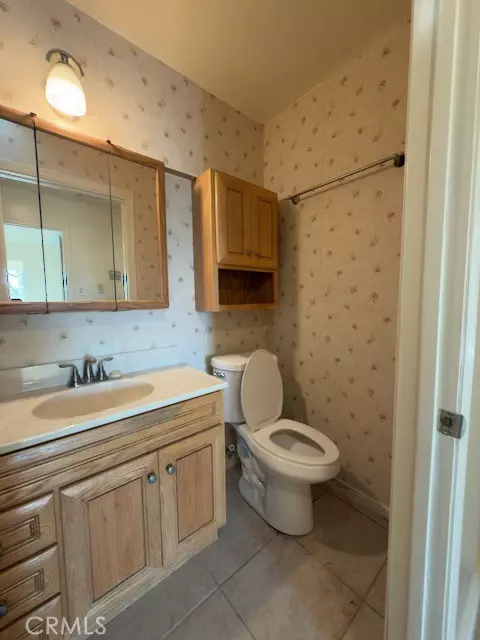 Bath - 31912 Wrightwood, Bonsall, CA 92003 photo 6 of 7