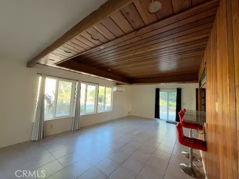 Living - 31912 Wrightwood, Bonsall, CA 92003 photo 7 of 10