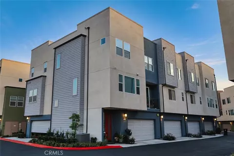 1649 W Lincoln #105, Anaheim, CA 92801