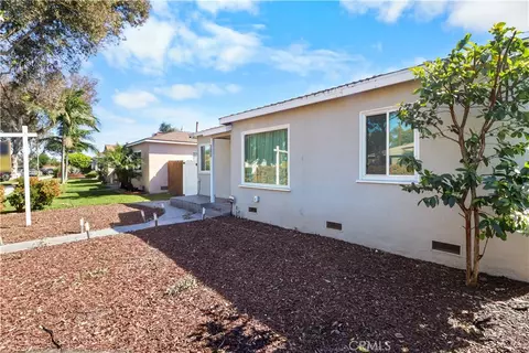 Exterior - 200 E Barclay St, Long Beach, CA 90805 photo 7 of 8