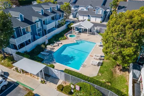 574 Stone Hbr, La Habra, CA 90631