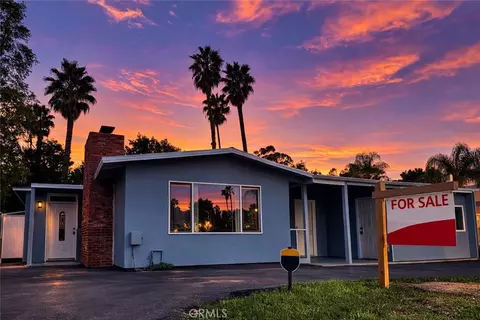 305 Civic Center Dr, Vista, CA 92084