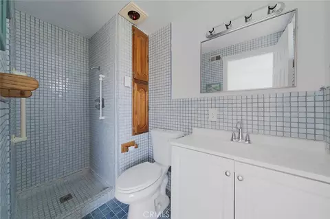 Bath - 6083 Fred, Cypress, CA 90630 photo 3 of 3