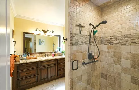 Bath - 3407 Twilight Dr, Fullerton, CA 92835 photo 3 of 4