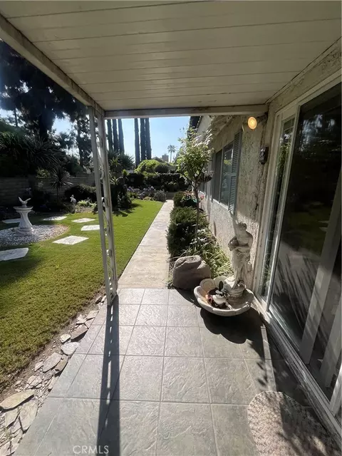 2035 E Orangeview Ln, Orange, CA 92867 photo 6