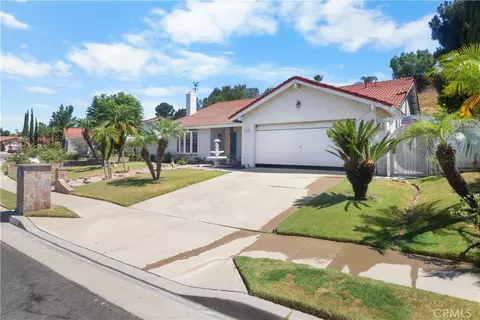 2035 E Orangeview Ln, Orange, CA 92867 photo 2