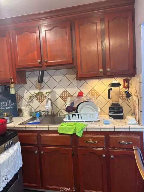 Kitchen - 2931 E 65th, Long Beach, CA 90805 photo 2 of 2