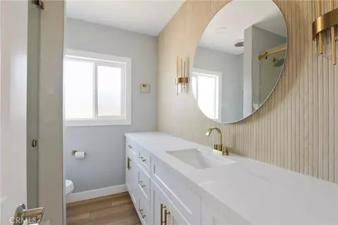 Bath - 436 Cedar Ave #15, Long Beach, CA 90802 photo 2 of 2