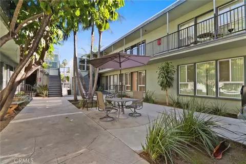 Exterior - 436 Cedar Ave #15, Long Beach, CA 90802 photo 1 of 4
