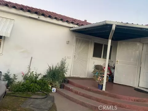 623 W Hedges Ave, Fresno, CA 93728