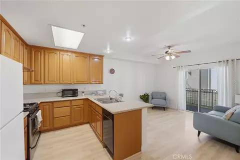 17888 Alburtis Ave #B117, Artesia, CA 90701