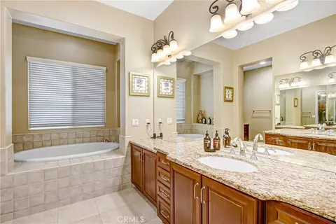 Bath - 498 Green Orch, Riverside, CA 92506 photo 1 of 9