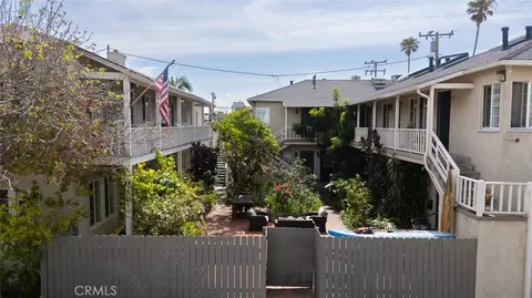 Exterior - 5901 E Ocean Blvd, Long Beach, CA 90803 photo 5 of 15