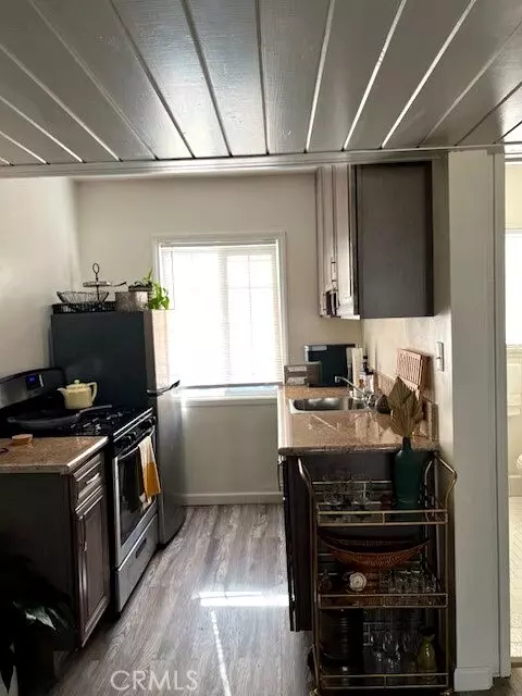 Kitchen - 5901 E Ocean Blvd, Long Beach, CA 90803 photo 1 of 3