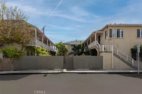 Exterior - 5901 E Ocean Blvd, Long Beach, CA 90803 photo 15 of 15