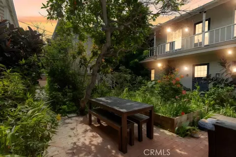 Exterior - 5901 E Ocean Blvd, Long Beach, CA 90803 photo 11 of 15