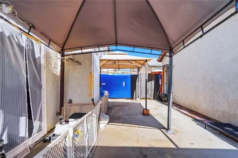Exterior - 34 E Louise, Long Beach, CA 90805 photo 4 of 8