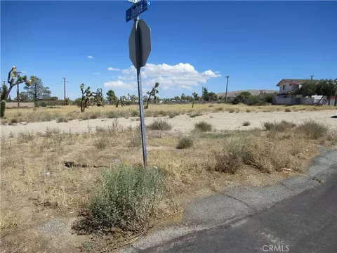 7349 Joshua Ln, Yucca Valley, CA 92284
