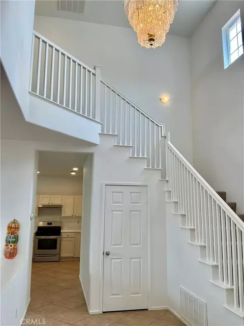 Entry Way - 3928 Rushmore Ct, Hemet, CA 92545 photo 9 of 12