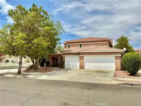Exterior - 3928 Rushmore Ct, Hemet, CA 92545 photo 7 of 8