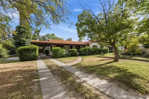 733 W 24th St, San Bernardino, CA 92405