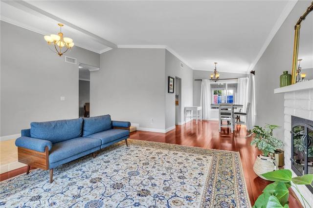 23041 La Granja, Valencia, CA 91354