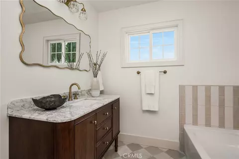 Bath - 5840 E Oakbrook, Long Beach, CA 90815 photo 7 of 13