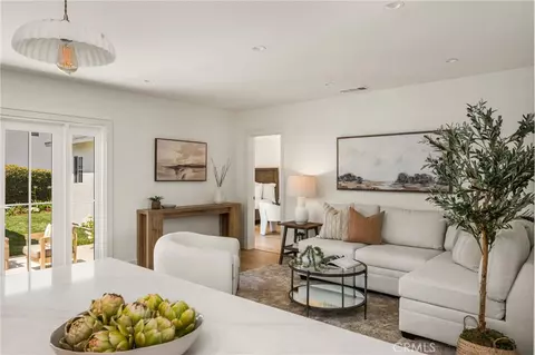 Living - 5840 E Oakbrook, Long Beach, CA 90815 photo 2 of 3