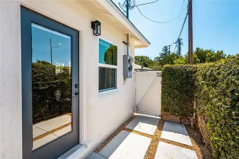 Exterior - 5840 E Oakbrook, Long Beach, CA 90815 photo 18 of 18