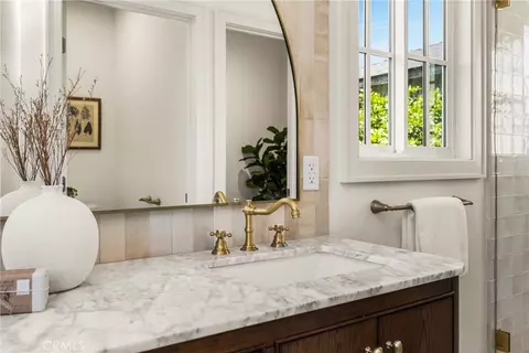 Bath - 5840 E Oakbrook, Long Beach, CA 90815 photo 3 of 13