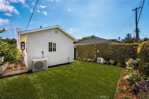 Exterior - 5840 E Oakbrook, Long Beach, CA 90815 photo 15 of 18