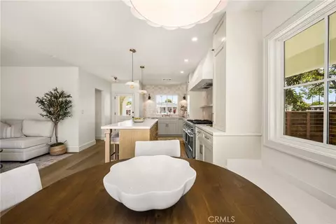 Dining - 5840 E Oakbrook, Long Beach, CA 90815 photo 1 of 1